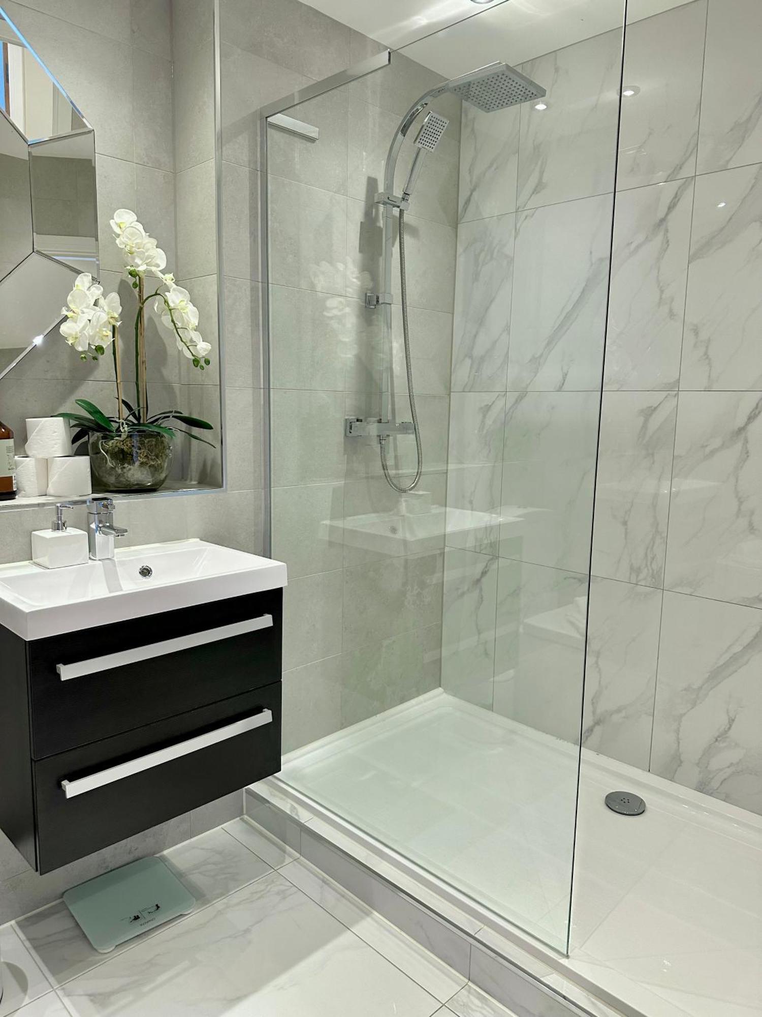 Superior Apartment In Cardiff City Centre Εξωτερικό φωτογραφία