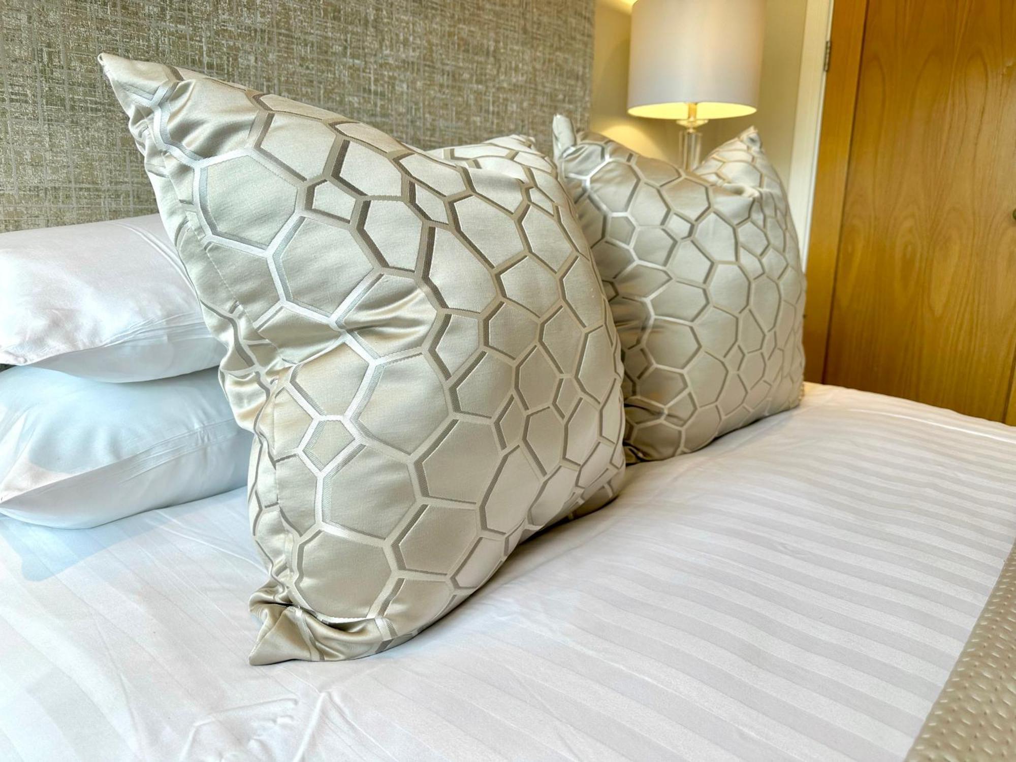 Superior Apartment In Cardiff City Centre Εξωτερικό φωτογραφία