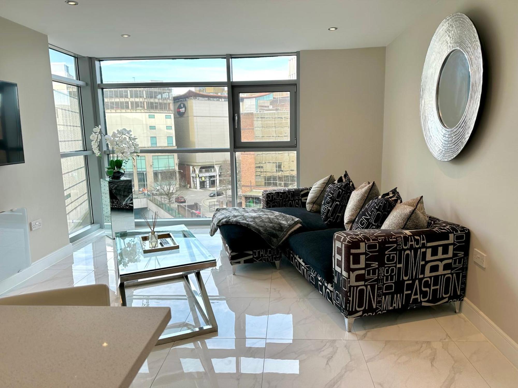 Superior Apartment In Cardiff City Centre Εξωτερικό φωτογραφία